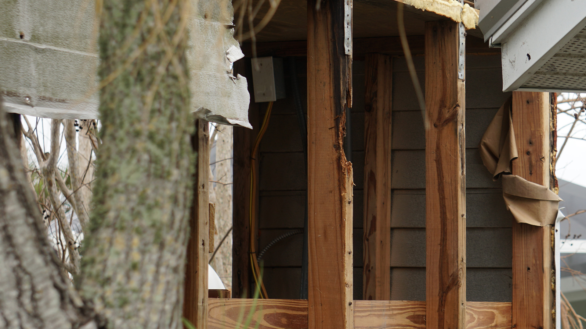 Tornado damage claim in orlando